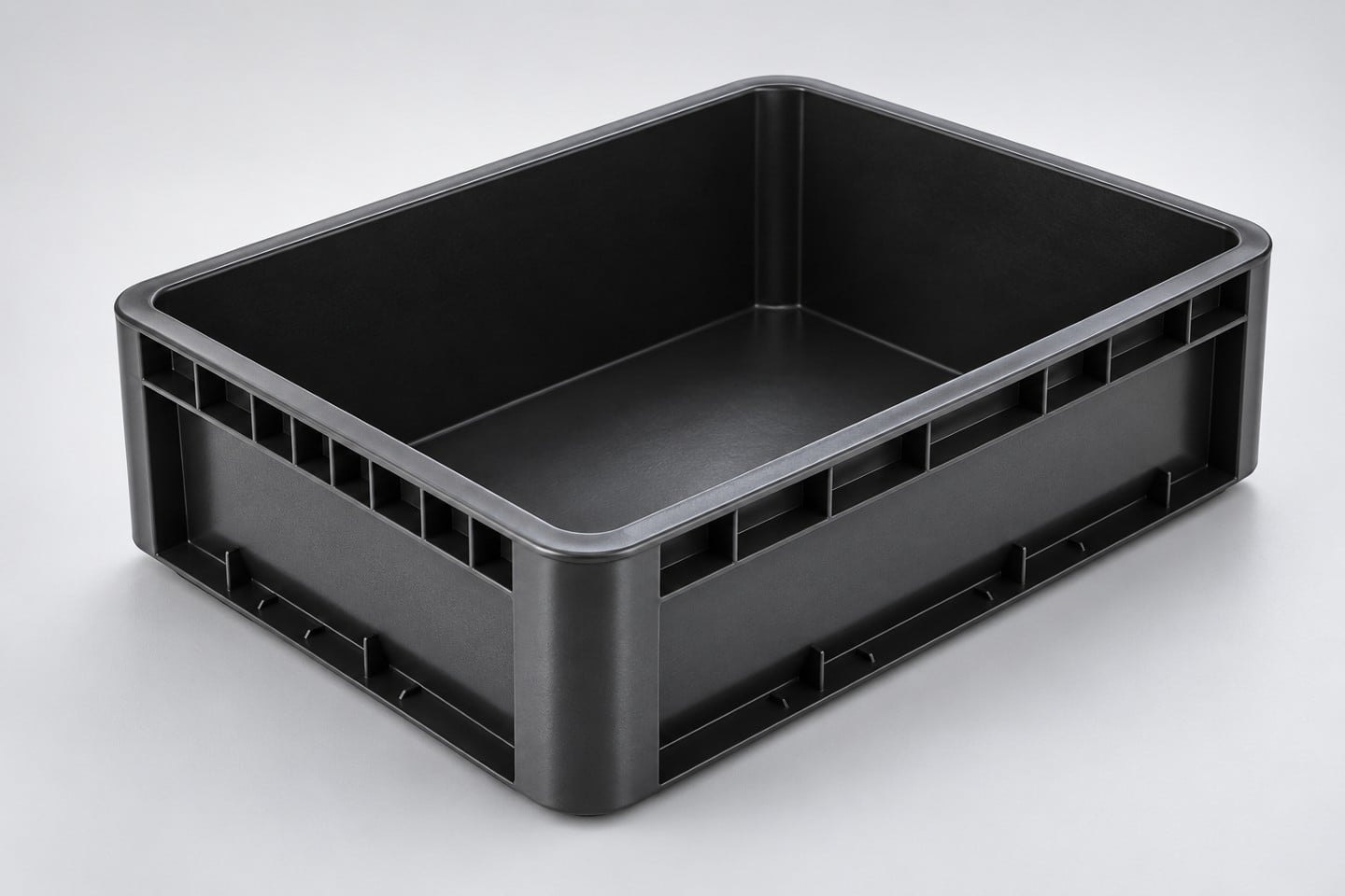 Clean inner corner and molded surfaces of an ESD box